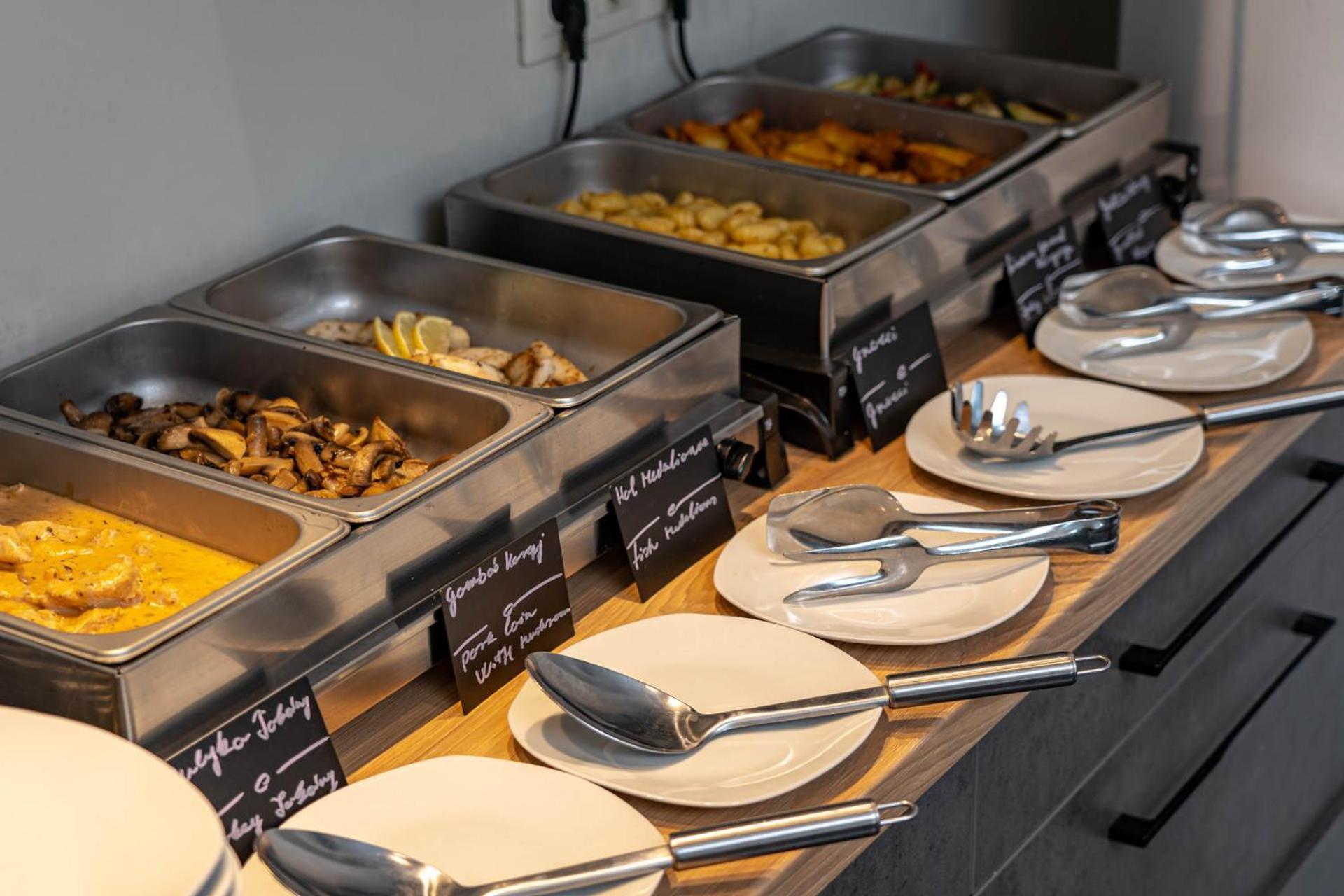 Inter Hotel Debrecen Ngoại thất bức ảnh